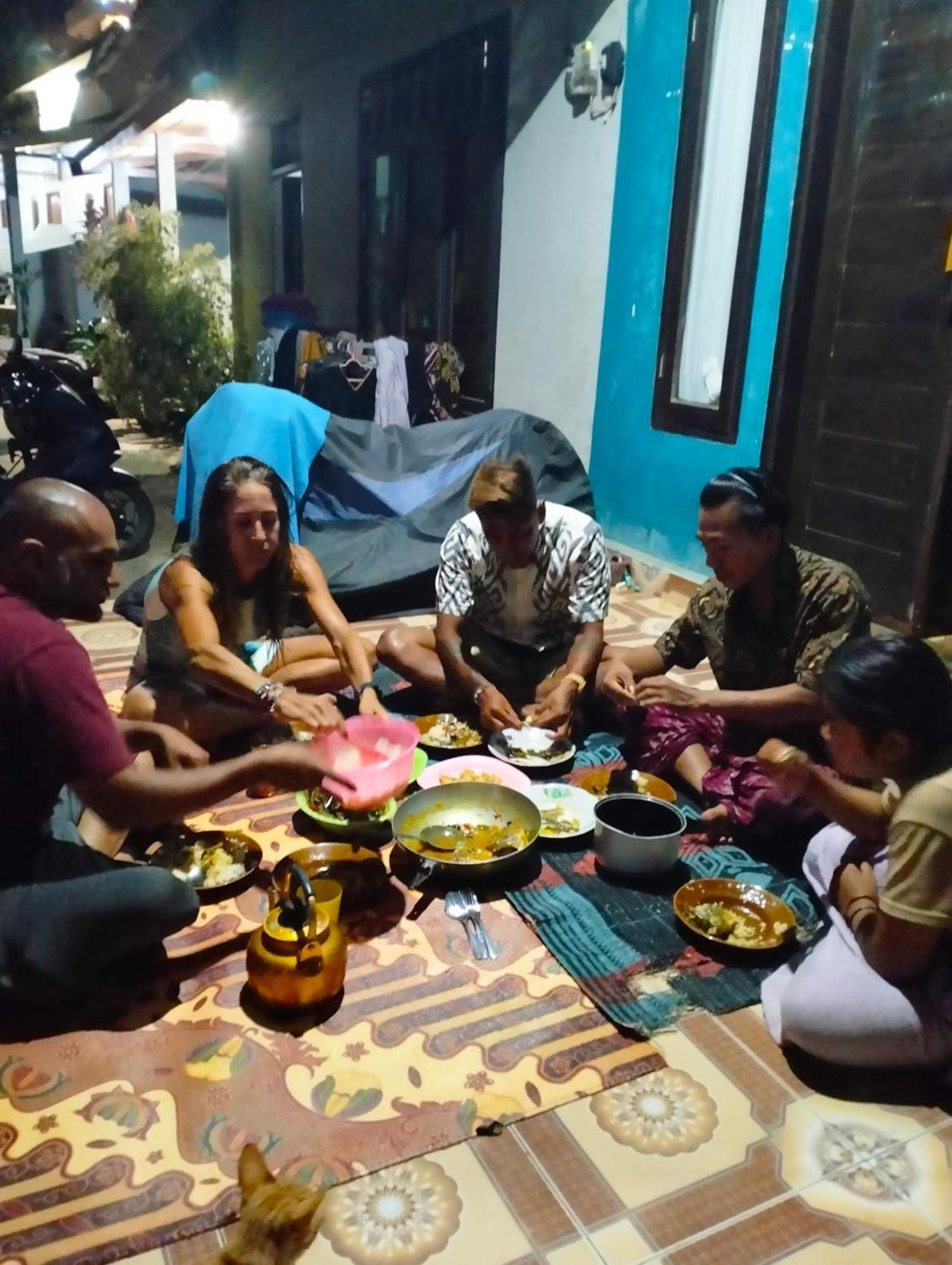 T&T Homestay Kuta  Eksteriør bilde